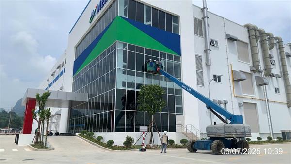 Thi công film cách nhiệt & Aluminum cho nhà máy 1-1 tại Meiko Hòa Bình